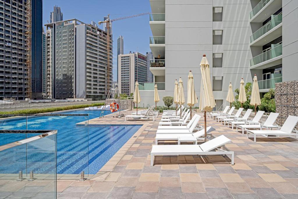 Fantastic One Bedroom Apartment With Burj-Khalifa View Dubaj Zewnętrze zdjęcie